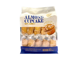 OMELI ALMOND CUPCAKE